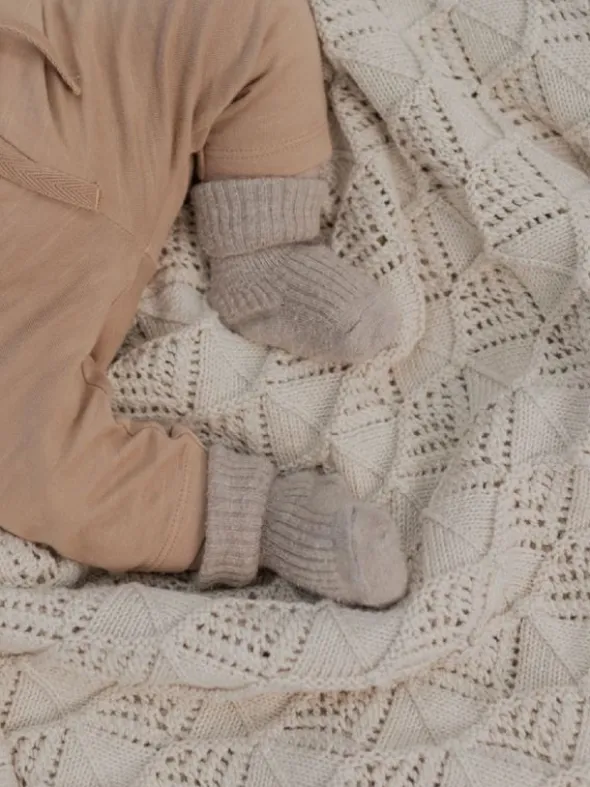BIBS - Wavy vauvan torkkupeitto, tumma beige