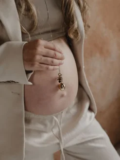 Bolakoru äidille horoskooppi riipuksella ja lenkkiketjulla | PROUD MAMA
