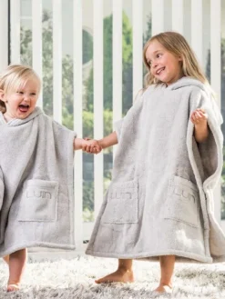 Luin Living Ponchopyyhe, 4 eri kokoa,Pearl Grey