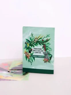 3 satukorttipakkaa pakettihintaan