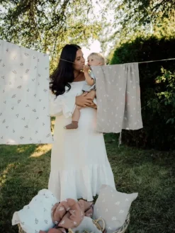 Vauvan harso pussilakanasetti 85x125cm - Cream Leaves